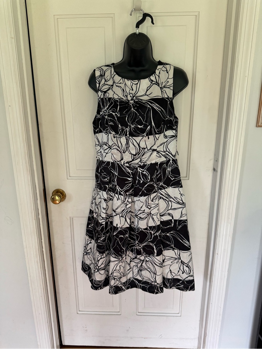 R&K Black and White Floral Midi Dress